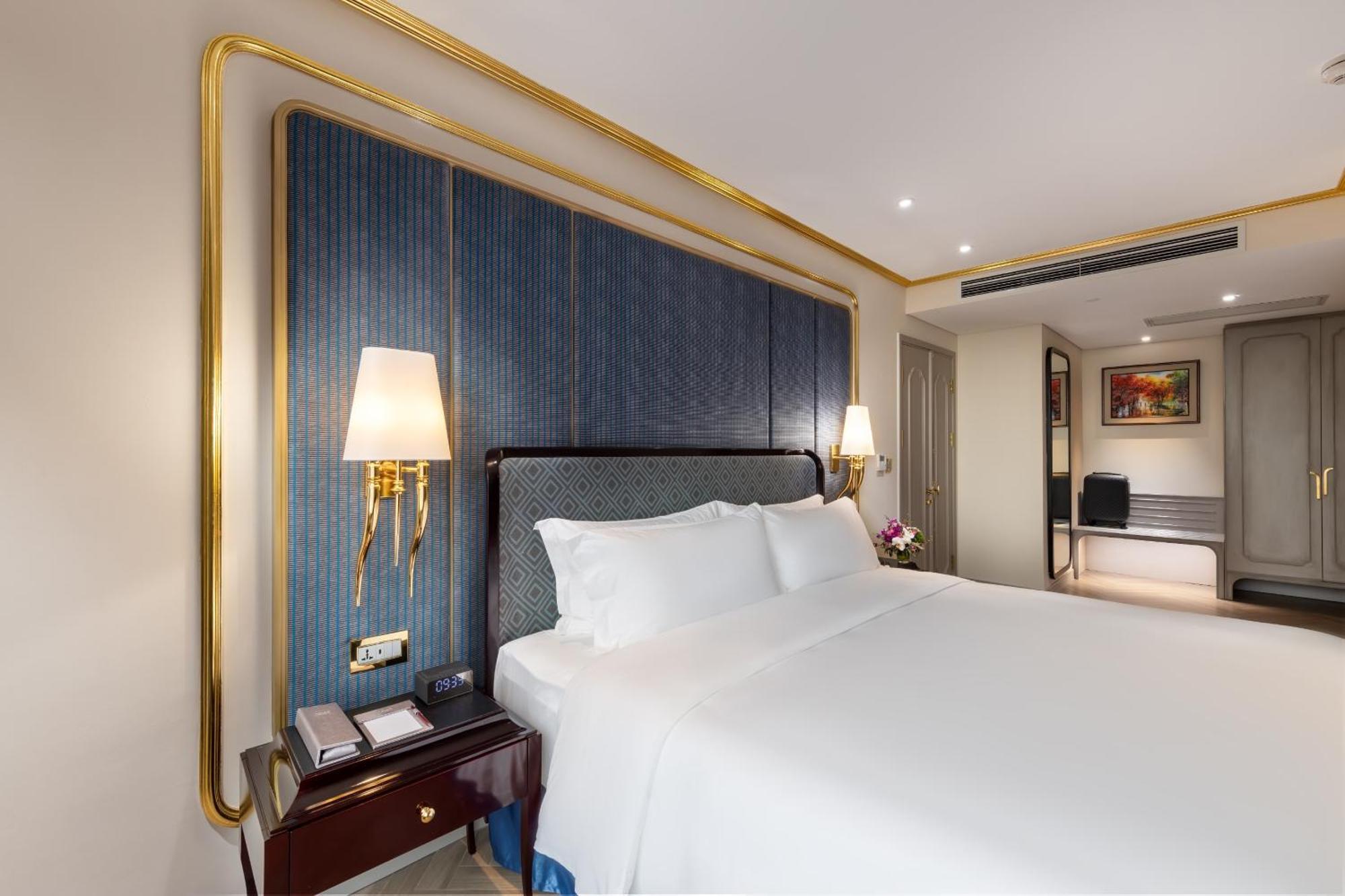 Dolce By Wyndham Hanoi Golden Lake Exterior photo